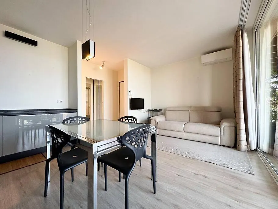 Lake View Apartment Padenghe sul Garda 0*,  Italy